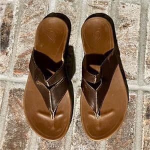 OluKai LALA Brown Leather Thong Flip Flops Slide Sandals Women’s Size US 7